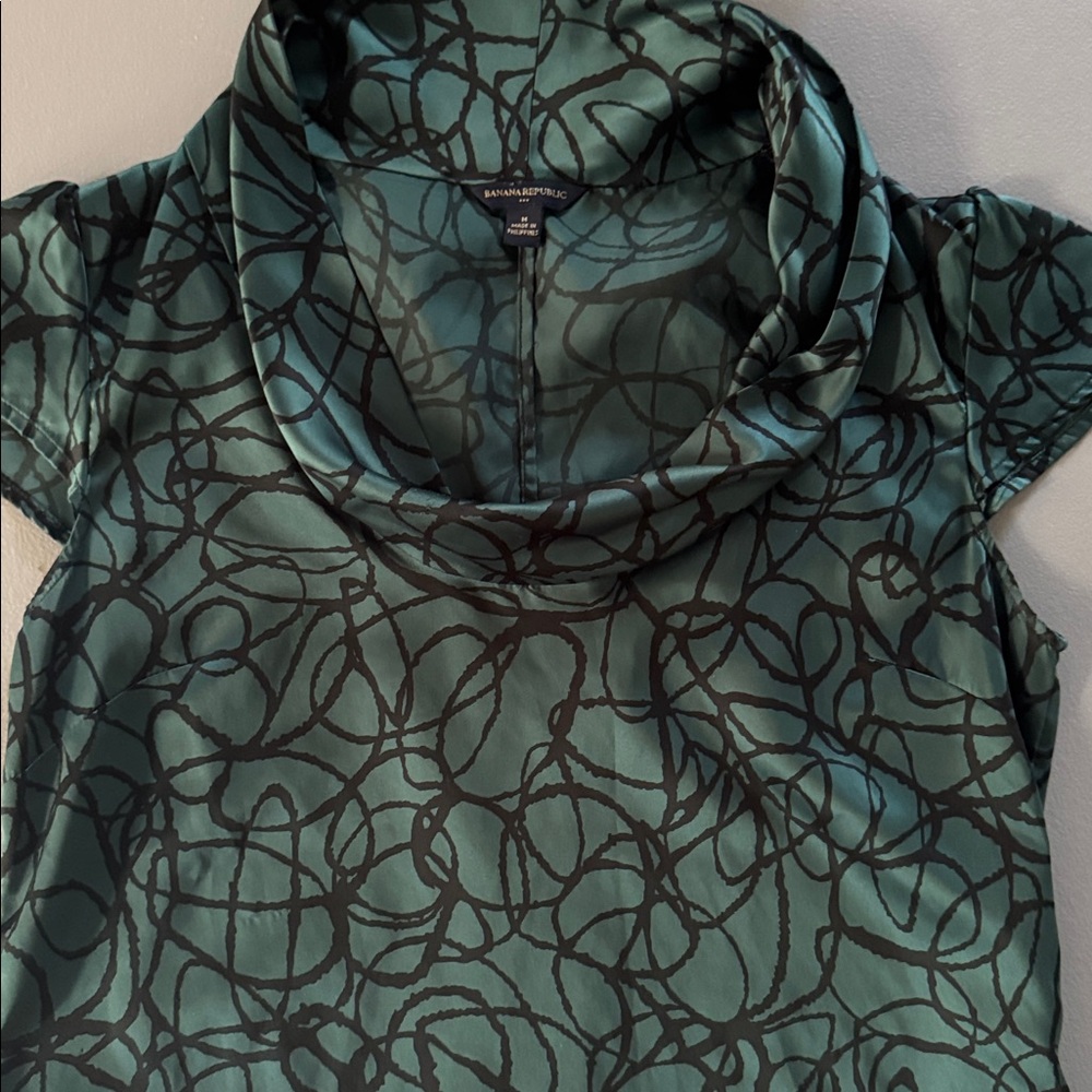 Banana Republic Green blouse and eyeshadow strapless top - Picture 3 of 5